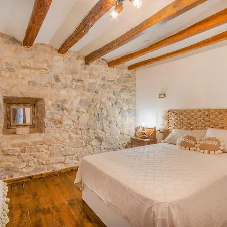 Prázdninový dům Casa Familiar Con Nalech
