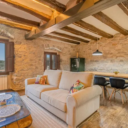 Casa Familiar Con * Nalech